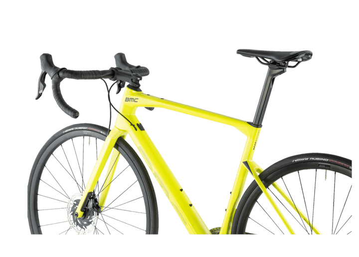 Sideview of 2022 ROADMACHINE FOUR - A versatile endurance bike in yellow