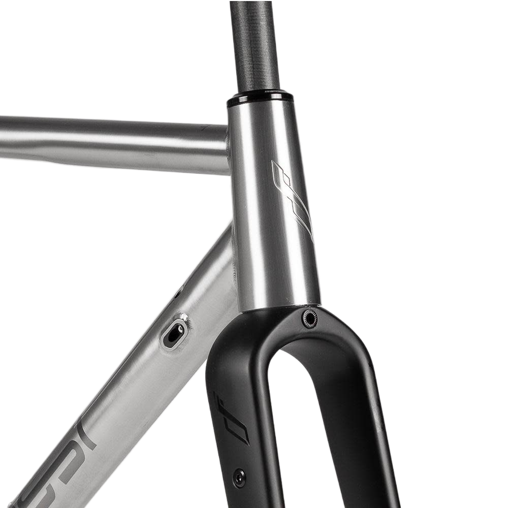 Sharp closeup view of the silver handle bass of the frameset of 2023 BOSSI